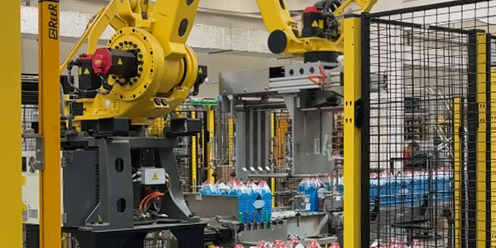 Installation of a palletising machine at the Velvary plant | Filson